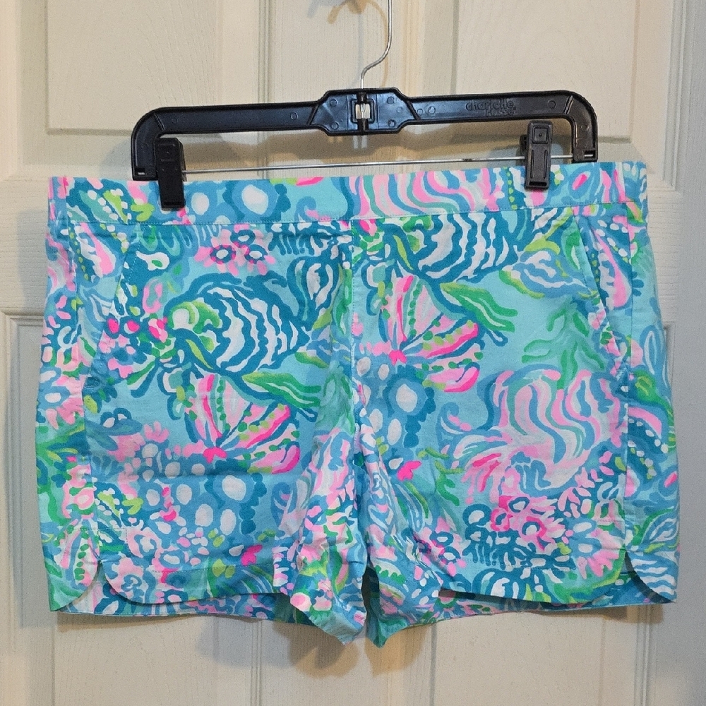 Lilly Pulitzer Women's Blue and Pink Shorts